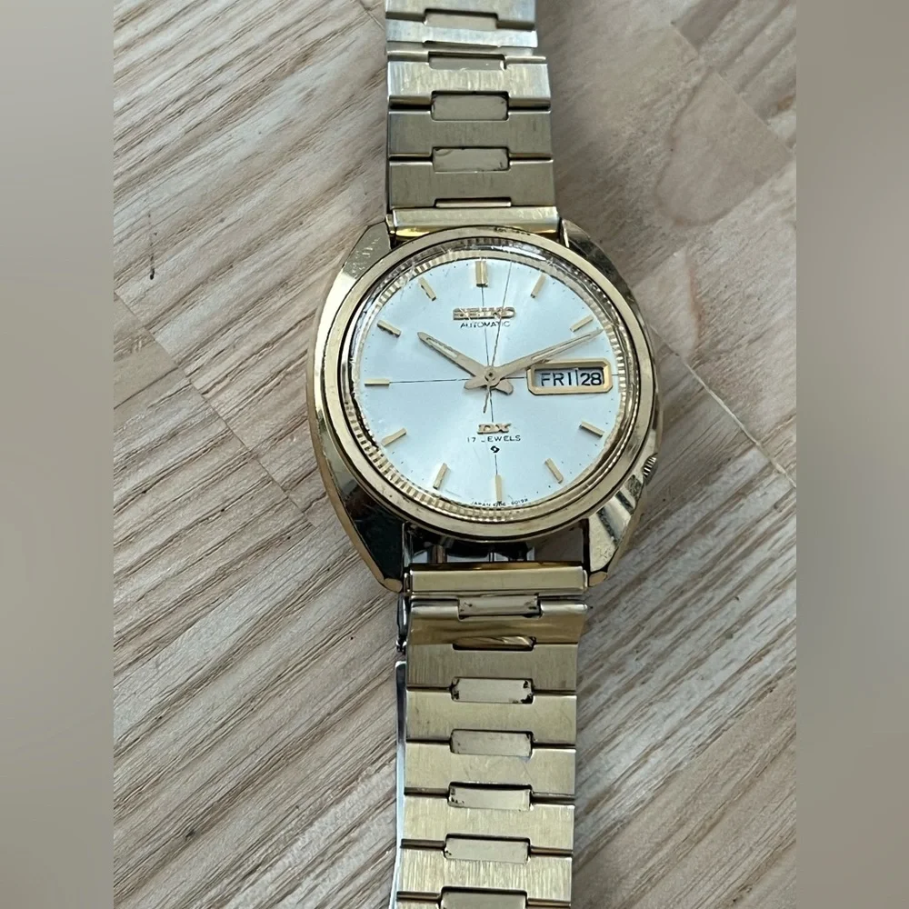 Seiko DX Automatic Rare Vintage Men’s Watch Gold Bracelet Case Silver Dial